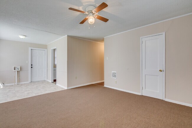 Sala de estar - 1730 Telfair St