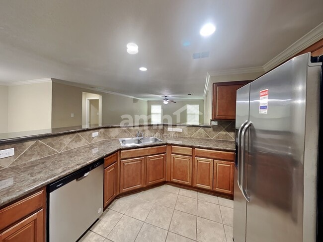 Building Photo - 9054 Canter Horse