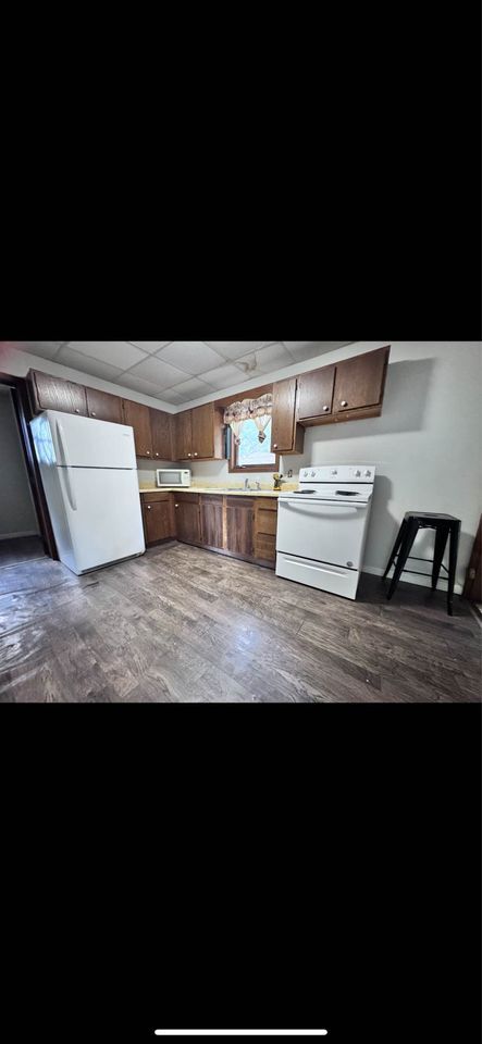 Foto del edificio - 324 4th Ave SW