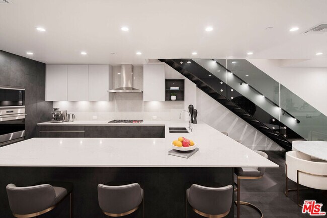 Foto del edificio - 724 Croft Ave