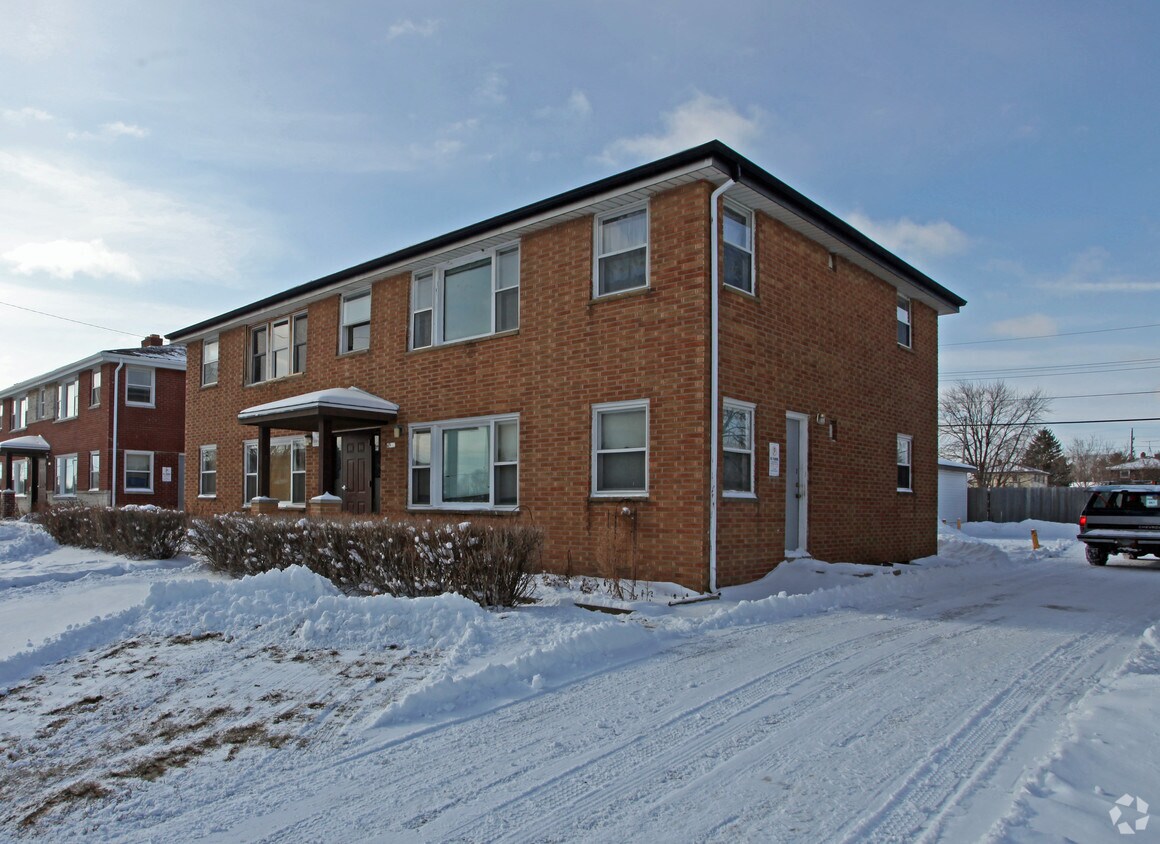 Building Photo - 4902 36th Ave