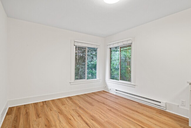 Foto del edificio - 907 Belmont Ave E