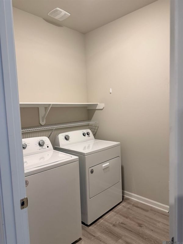 Foto del edificio - 6407 Tiger Pointe Dr.