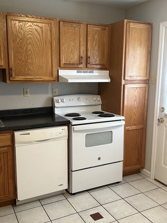 Building Photo - 2333 St George Ln