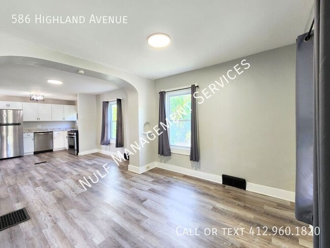 Foto del edificio - 586 Highland Ave