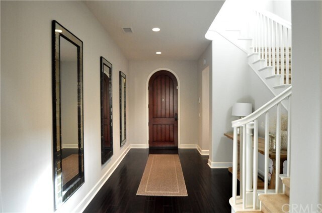 Foto del edificio - 92 Statuary