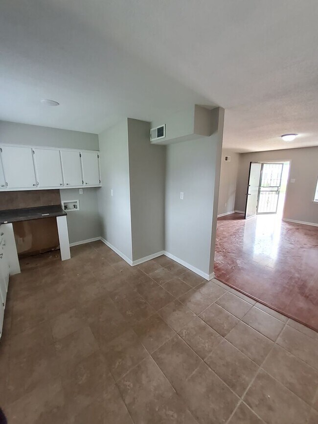 Foto del edificio - Welcome to this charming 3 bedroom, 1 bath...