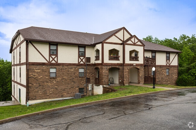 Souther Hills Town Houses and Apartments - Southern Hills Town Houses and Apartments