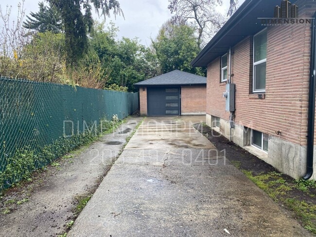 Building Photo - Ignite your New Home Search!