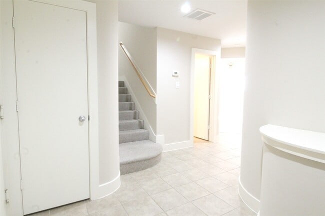 Foto del edificio - 3031 Buttercup St