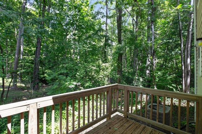 Foto del edificio - 3 Bedroom End Unit Townhouse