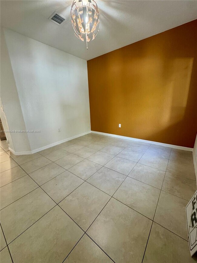 Foto del edificio - 16319 SW 44th Terrace