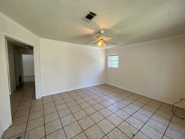 Building Photo - 502 Marie Ave