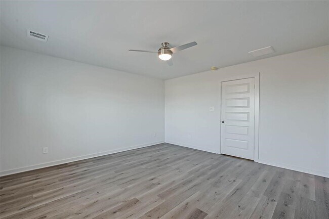 Foto del edificio - 3510 Contempo Dr