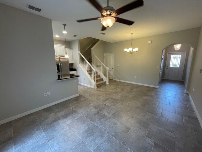 Building Photo - 2 Bedroom, 2.5 Bathroom Townhome in Grande Champions