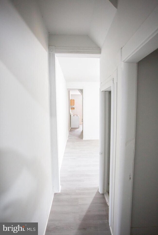 Foto del edificio - 2945 Walbrook Ave