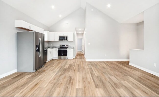 Photo - 2018 Rembrandt St Apartment