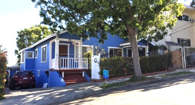 1924 Historic Duplex - 750 Pier Ave