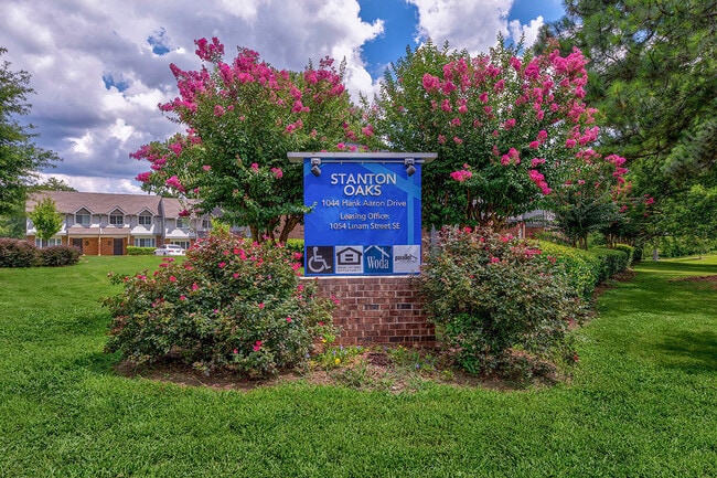 Building Photo - Stanton Oaks