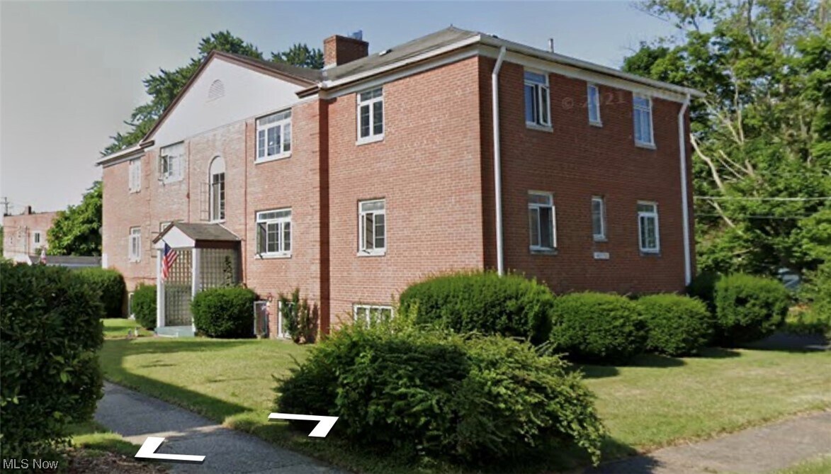 Foto principal - 4273 W 222nd St