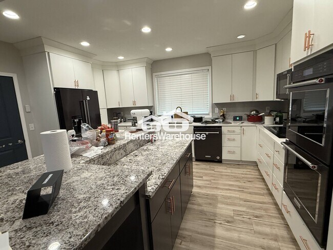 Foto del edificio - 115 Craig Way NE