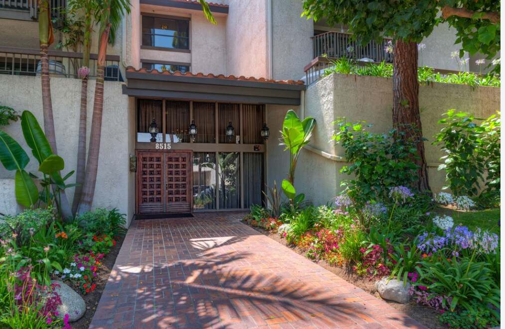 Foto principal - 8515 Falmouth Ave