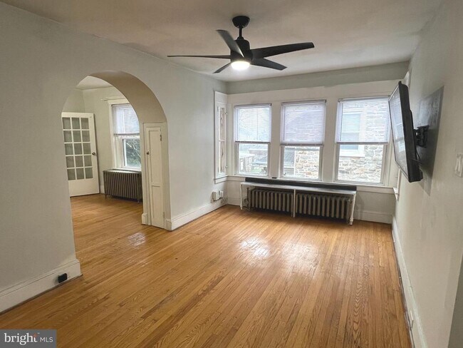 Foto del edificio - 513 E 19th St