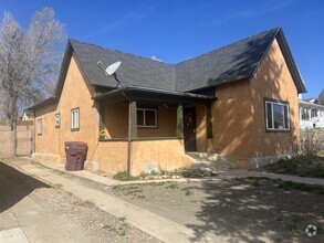 Building Photo - 1013 Arizona Ave