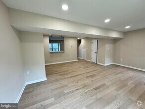 Building Photo - 8353 Founders Woods Way
