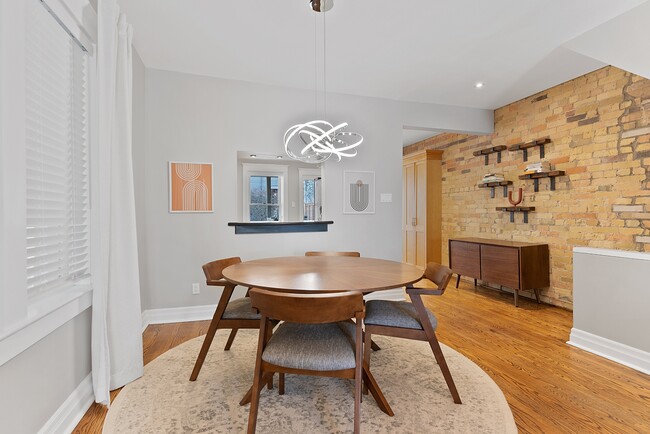 Building Photo - 39 Lee Ave