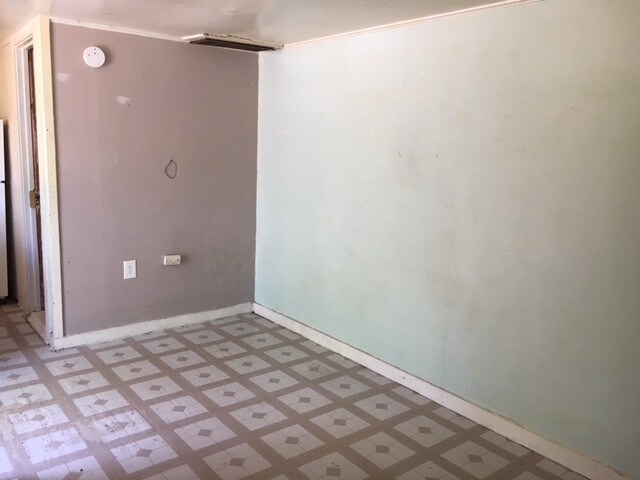 Building Photo - 4870 US-30