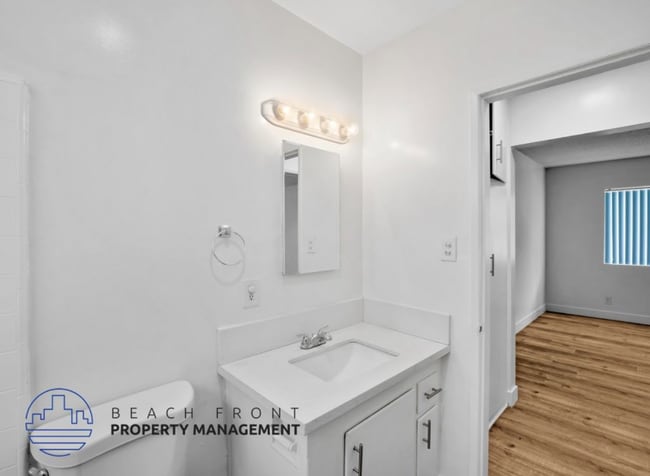 Photo - 868 Victor Ave Apartment