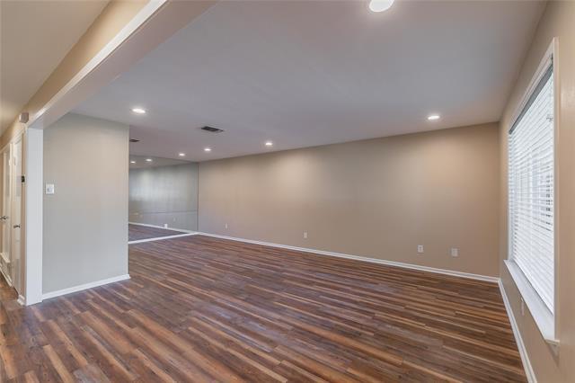 Building Photo - 6501 Calmont Ave