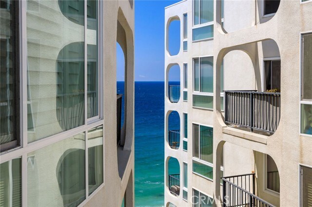 Foto del edificio - 565 Esplanade