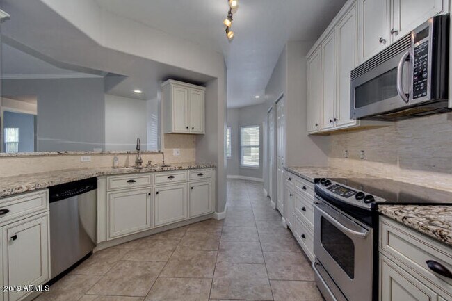 Foto del edificio - 3236 E Chandler Blvd