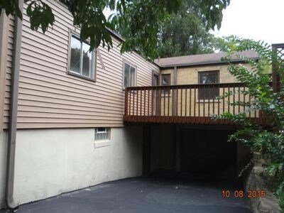 Foto del edificio - 5930-6413 Cheviot Rd