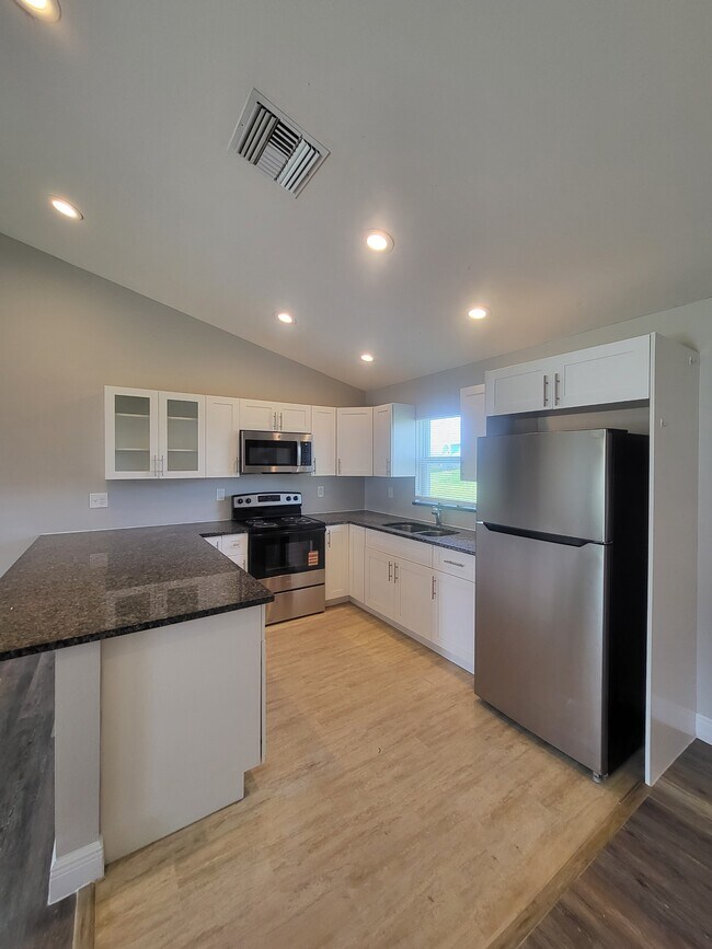 Foto del edificio - 9020 S Indio Cir