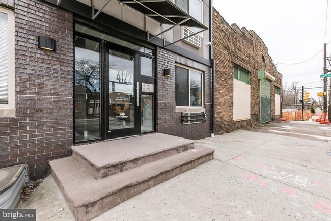 Building Photo - 4122 Haverford Ave
