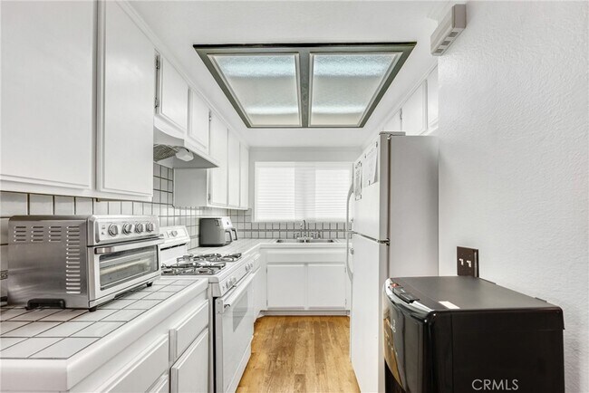 Foto del edificio - 878 W Sierra Madre Ave