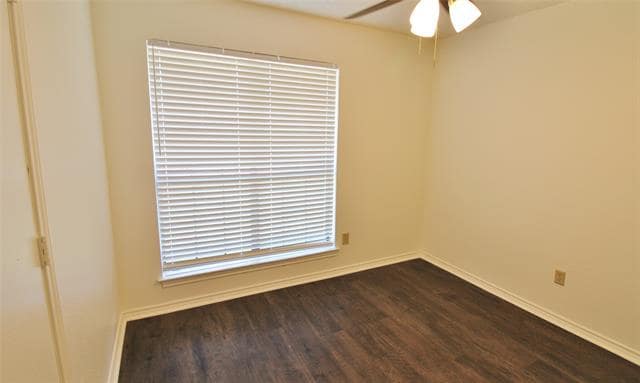 Building Photo - 1234 Mockingbird Ln