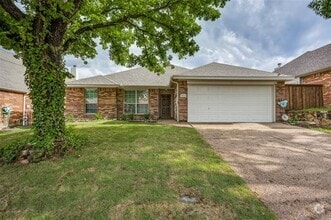Building Photo - 5013 Stonecrest Dr