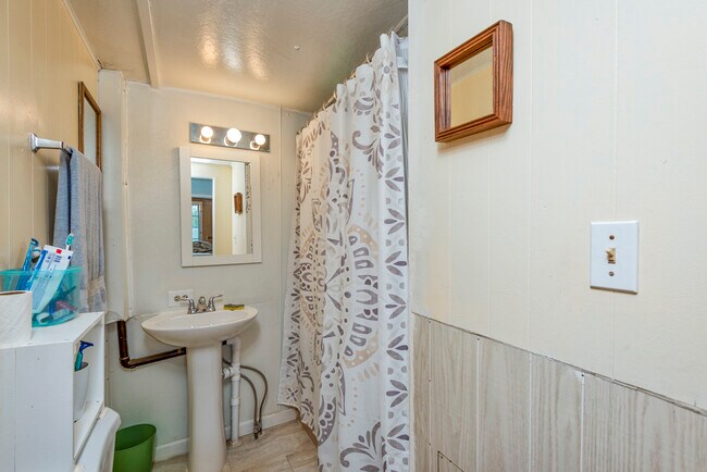 Foto del edificio - 760 Henry St