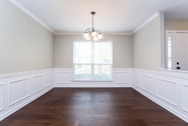 Building Photo - 3065 Trotters Field Dr SW