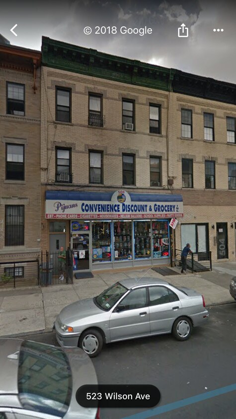 Primary Photo - 506 Wilson Ave