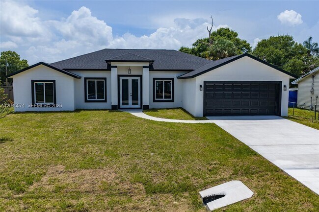 Building Photo - 5203 Birch Dr