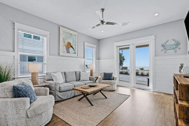 Foto del edificio - 14324 Front Beach Rd