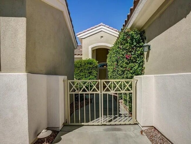 Foto del edificio - 35875 Donny Cir