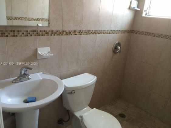 Foto del edificio - 1120 NW 24th Ct