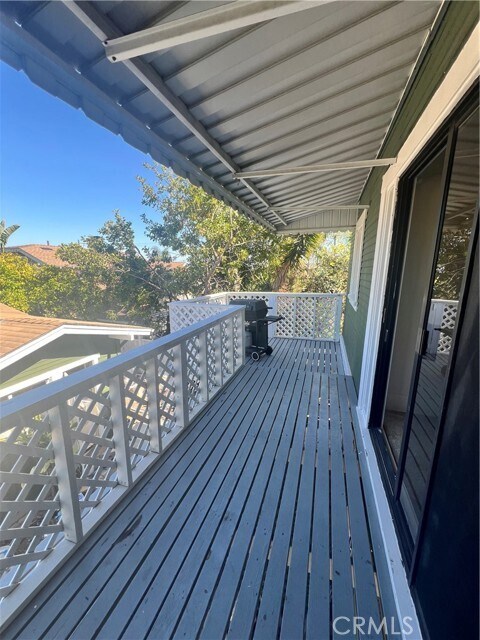 Building Photo - 425 S Cabrillo Ave