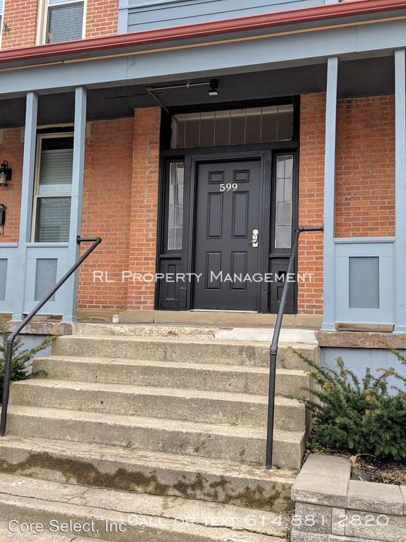 Building Photo - Studio apartment near downtown Columbus!